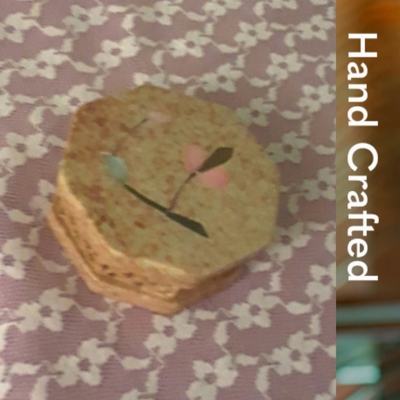 Stone octagon Floral jewellery trinket box - Picture 16 of 16